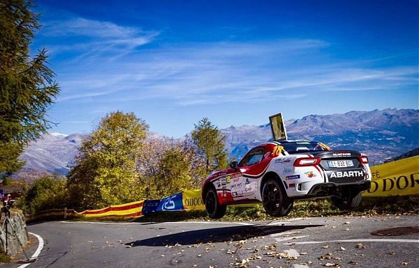 ABARTH 124 RALLY CONQUISTA NUOVA VITTORIA NEL MONDIALE COPPA FIA R-GT