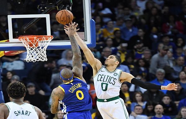 BASKET: NBA. WARRIORS UMILIATI DAI CELTICS, ROCKETS PASSANO A TORONTO