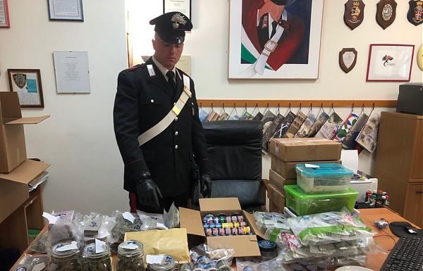 VENDEVA DROGA SUI SOCIAL, ARRESTATO 36ENNE DI CERVETERI
