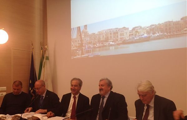 RACCOLTA PLASTICA DURANTE LA PESCA, ACCORDO REGIONE PUGLIA-COREPLA