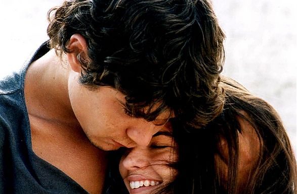 TV: NETFLIX, TRE METRI SOPRA IL CIELO DIVENTA UNA SERIE