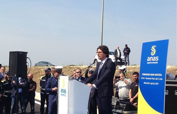 INFRASTRUTTURE: TONINELLI IL SUD HA BISOGNO DI OPERE