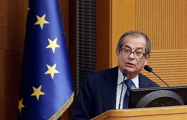 BANCHE, TRIA “PAGHEREMO TUTTI MA SECONDO LE REGOLE”