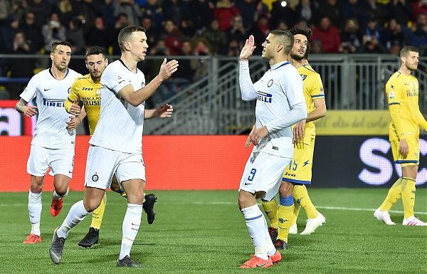 CALCIO: SERIE A. INTER VINCE A FROSINONE E CONSOLIDA 3° POSTO
