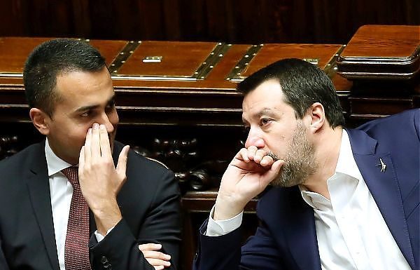 EUROPEE: SCONTRO SALVINI- DI MAIO “È REFERENDUM” “LO DISSE PURE RENZI”