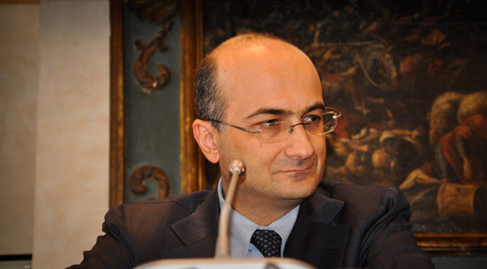 LIBRI:”INDIMENTICABILE”, PREZIOSI RACCONTA I 33 GIORNI DI PAPA LUCIANI