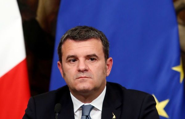 GOVERNO, CENTINAIO “AUSPICO CHE CONTE FACCIA UN MIRACOLO”