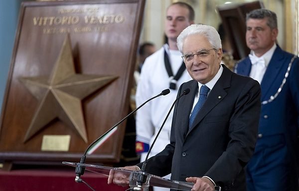 MARINA: MATTARELLA “SALVARE VITE DÀ PRESTIGIO AL PAESE”