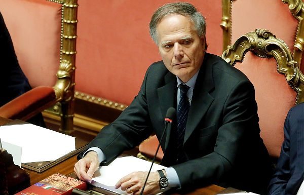 MOAVERO “EUROPA HA PERSO ANIMO COOPERATIVO”