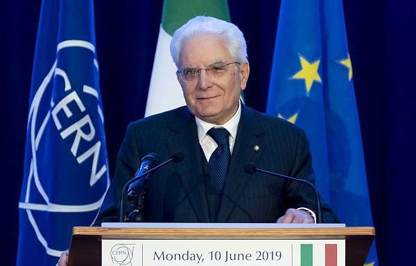 MATTARELLA “INACCETTABILI SCETTICISMI SU METODO SCIENTIFICO”