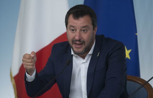 SALVINI SMENTISCE TASSA SU CONTI CORRENTI E CASSETTE SICUREZZA