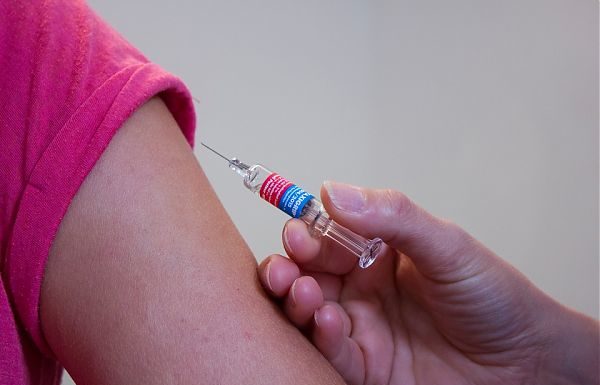 VACCINI, NEW YORK ELIMINA LE ESENZIONI PER MOTIVI RELIGIOSE