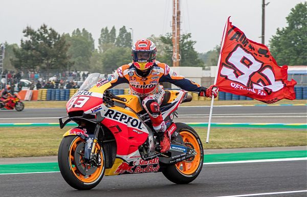 MOTOGP, MARC MARQUEZ VINCE GP CATALUNYA, PETRUCCI TERZO