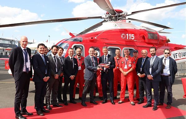 CINQUE NUOVI ELICOTTERI PER I VIGILI DEL FUOCO