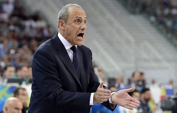 MILANO PRESENTA ETTORE MESSINA “NON SAREI TORNATO SOLO PER ALLENARE”