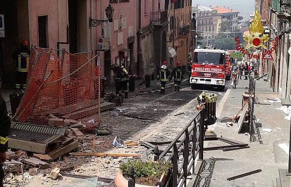 ESPLOSIONE A ROCCA DI PAPA, MORTO IL SINDACO CRESTINI