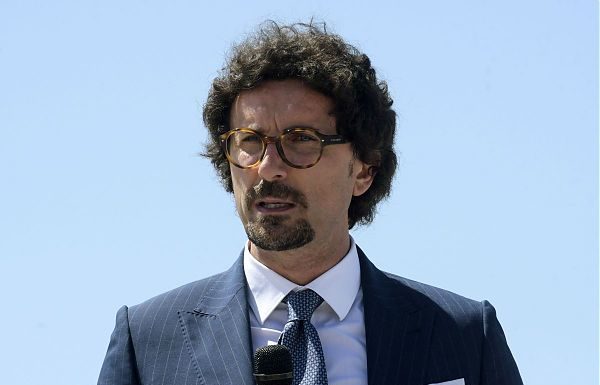 TONINELLI “REVOCA TOTALE DELLA CONCESSIONE AD AUTOSTRADE”