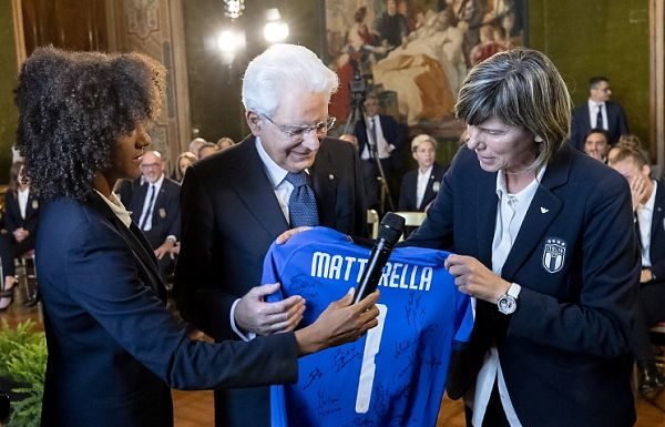 MATTARELLA ALLE AZZURRE “IN ITALIA IL MONDIALE L’AVETE VINTO VOI”