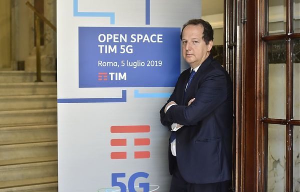 TIM INVESTE SUL 5G, 120 CITTÀ COPERTE ENTRO IL 2021
