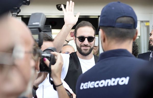 JUVENTUS AL LAVORO SENZA CR7, CORI PER HIGUAIN