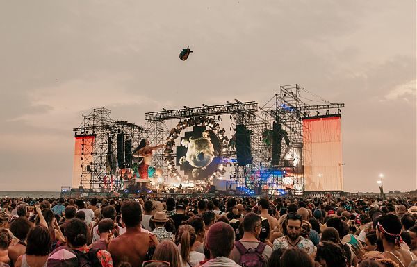 ESTATHE MAIN SPONSOR DEL TOUR DI JOVANOTTI