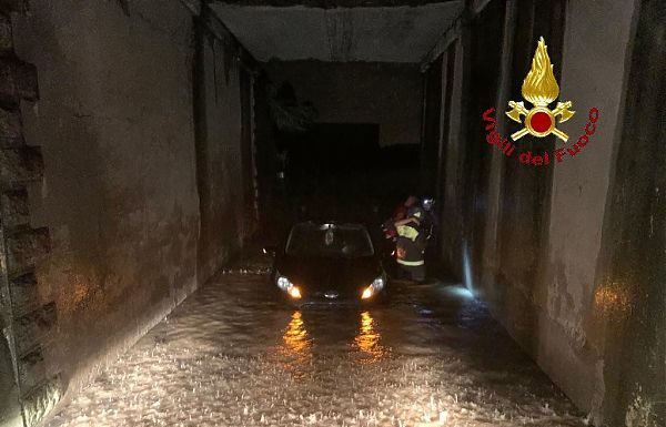 IL MALTEMPO UCCIDE UN UOMO AD AREZZO