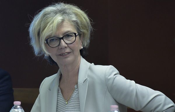 ALLARME CONFESERCENTI “SI CONFERMA LA STAGNAZIONE, BASTA INCERTEZZA”