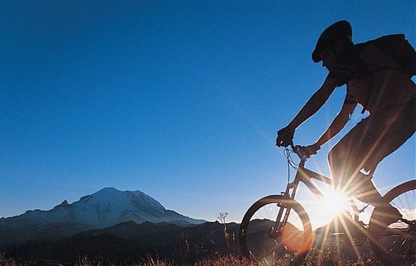 ITALIANI IN VACANZA TRA RELAX E SCOPERTA TERRITORIO