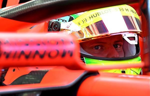 MICK SCHUMACHER TRIONFA IN UNGHERIA, E’ LA PRIMA VITTORIA IN F.2