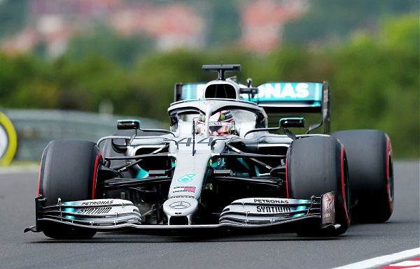 HAMILTON VINCE GP UNGHERIA, VERSTAPPEN PRECEDE VETTEL E LECLERC