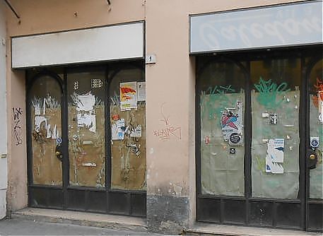 CONTINUA LA CRISI DEI NEGOZI DI VICINATO