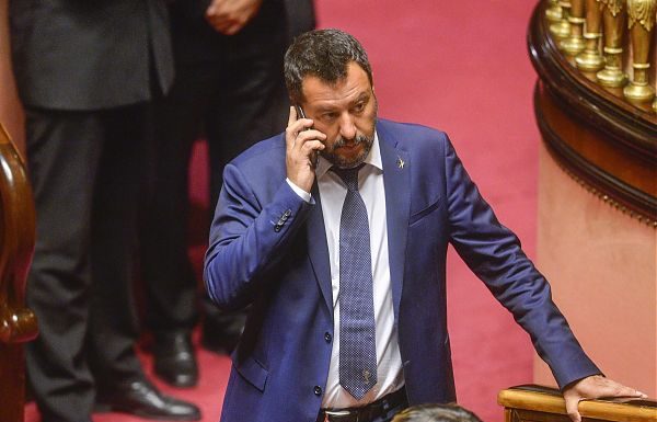 SALVINI SFIDA IL M5S “VOTIAMO IL TAGLIO DEI PARLAMENTARI, POI ALLE URNE”