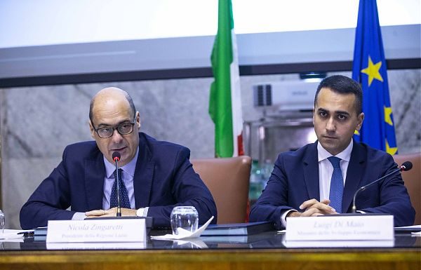 TRATTATIVA M5S-PD CONTINUA, MA LA “STRADA È IN SALITA”