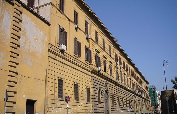 DETENUTO INCENDIA CELLA A REGINA COELI, SAPPE “TRAGEDIA SFIORATA”