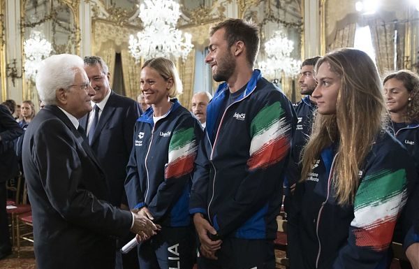 GLI AZZURRI DEL NUOTO DA MATTARELLA, PELLEGRINI “PROTEGGA LO SPORT”