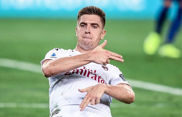 IL MILAN SOFFRE A VERONA MA VINCE CON UN RIGORE DI PIATEK
