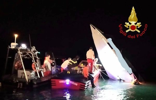 INCIDENTE A VENEZIA,MUORE IL PLURICAMPIONE DI MOTONAUTICA FABIO BUZZI
