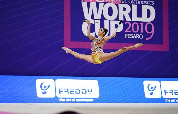 RITMICA. A PESARO AGIURGIUCULESE IN FINALE NELLE CLAVETTE