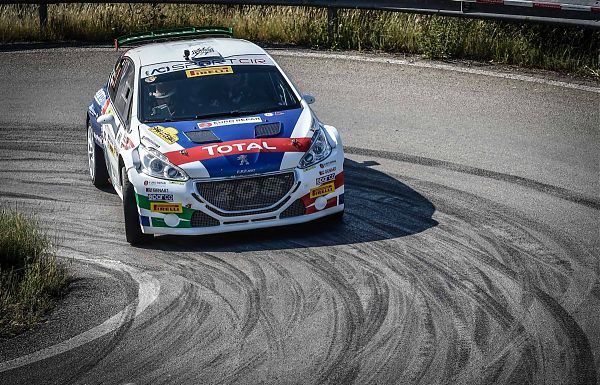 PEUGEOT AFFRONTA LA PRIMA GARA SU TERRA