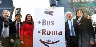 ROMA, IN SERVIZIO I PRIMI 38 BUS A NOLEGGIO