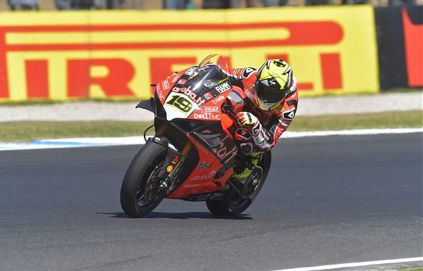 BAUTISTA SFRUTTA AL MEGLIO PNEUMATICI PIRELLI