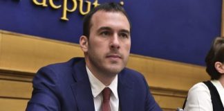 “NO ALL’AUTORIZZAZIONE A PROCEDERE A SALVINI”