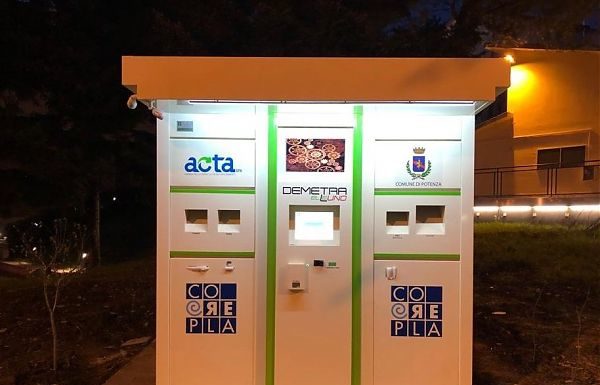 RICICLO PLASTICA, IN FUNZIONE A POTENZA “ECO STAZIONI”