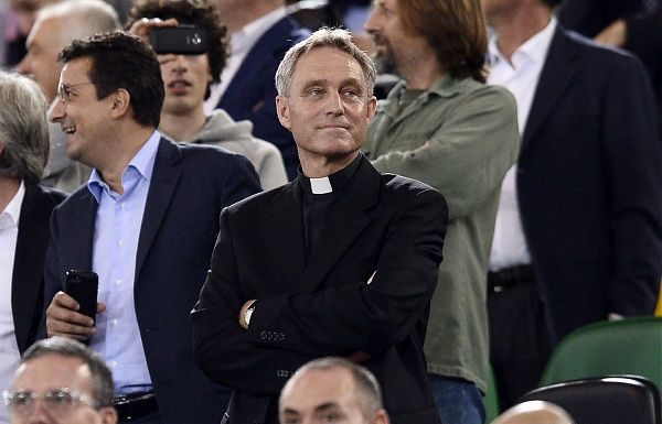 MONS. GANSWEIN INCONTRO’ SCHUMI “SENTE L’AMORE”