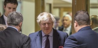 BREXIT, JOHNSON VUOLE STOP PARLAMENTO FINO A OTTOBRE