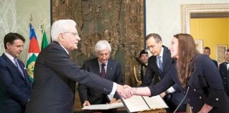 LOCATELLI GIURA DAVANTI A MATTARELLA