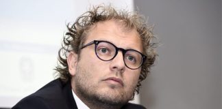 LOTTI SI AUTOSOSPENDE DAL PD