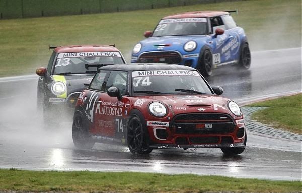 SILVESTRINI IN POLE A IMOLA