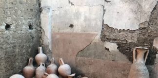 POMPEI, RIAPRE LA SCHOLA ARMATORARUM