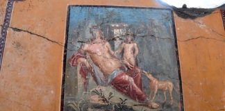 A POMPEI RIEMERGE L’AFFRESCO DI NARCISO